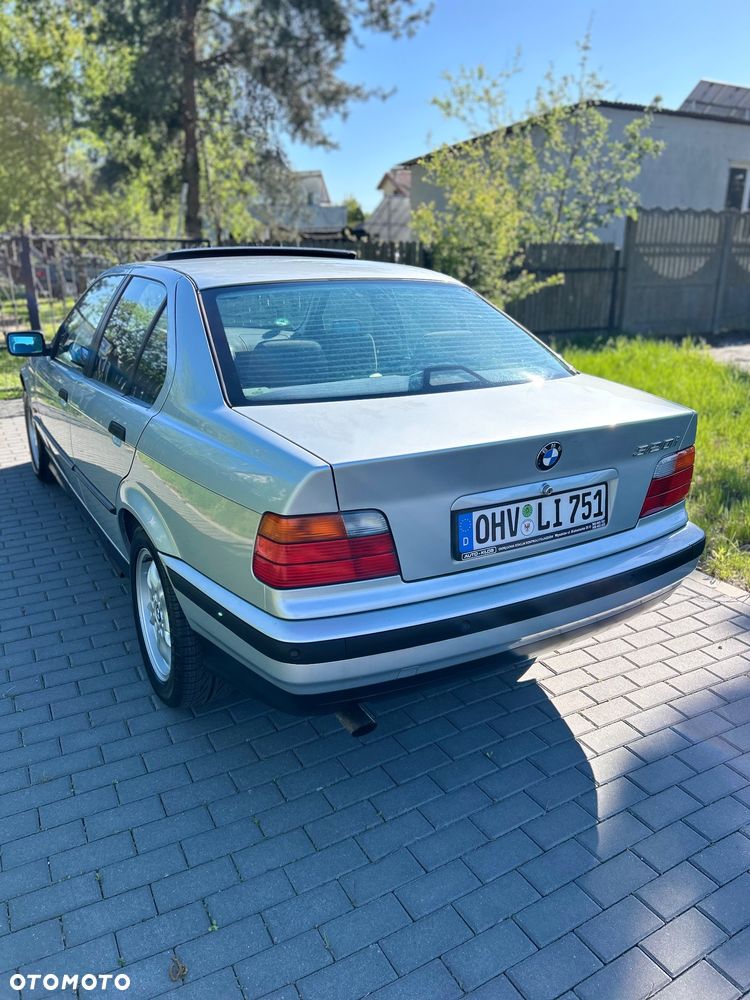 BMW Seria 3 - 11