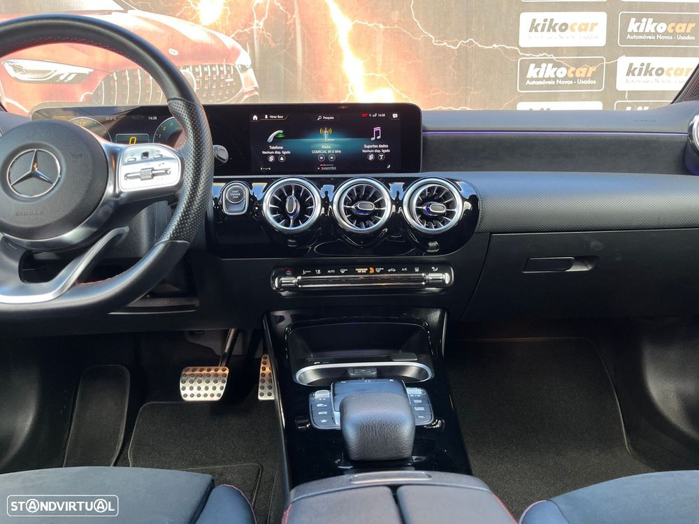 Mercedes-Benz A 250 e AMG Line - 24