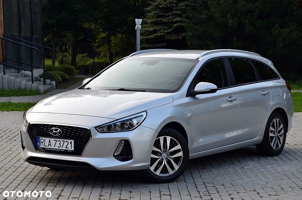 Hyundai i30 1.4 T-GDI Family+ - 1