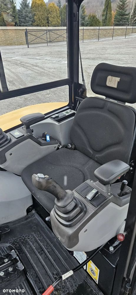 Caterpillar 302.7 D - 10