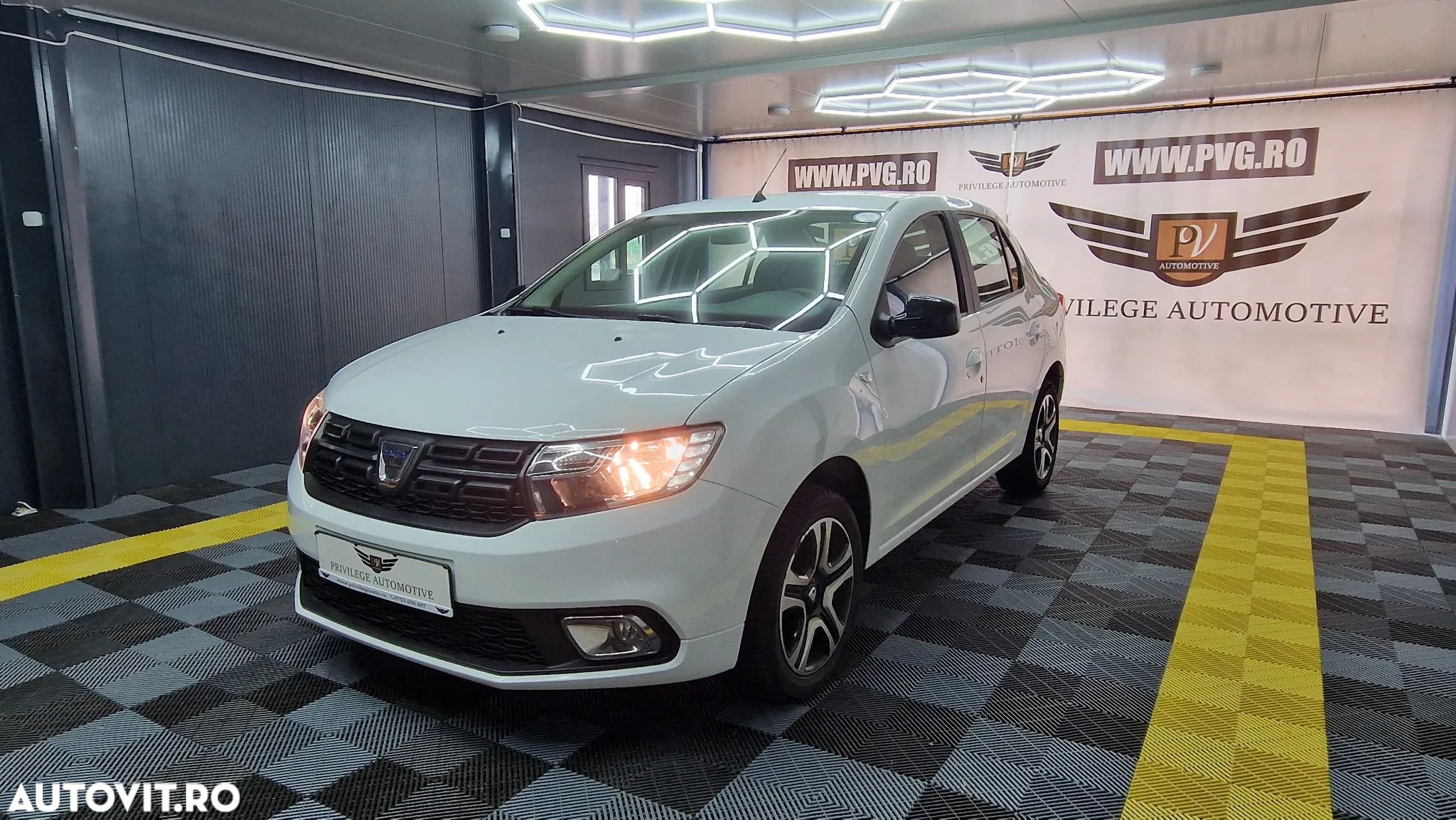 Dacia Logan 1.5 Blue dCi SL Prestige PLUS - 1