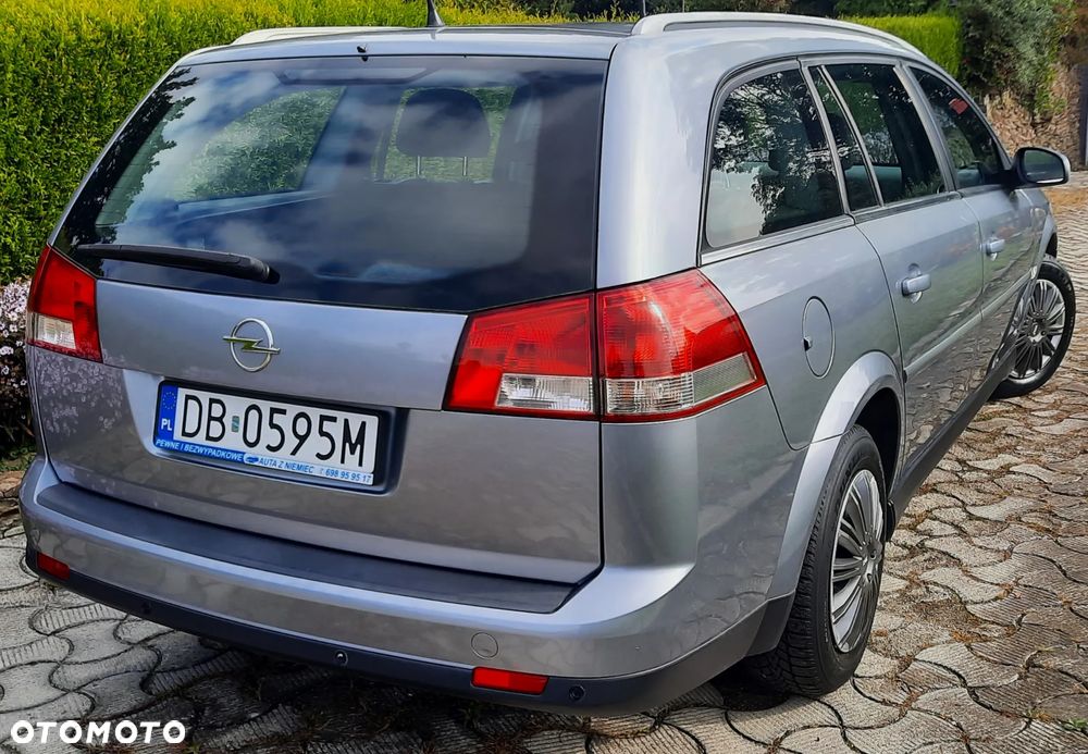 Opel Vectra 1.8 Caravan Edition - 3