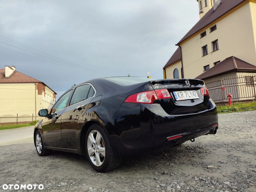 Honda Accord 2010 photo 3