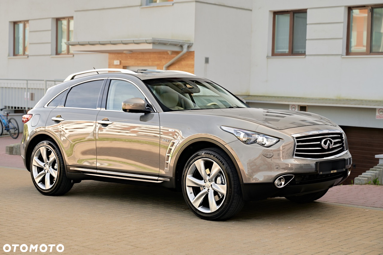 Infiniti QX70 3.0d S - 15