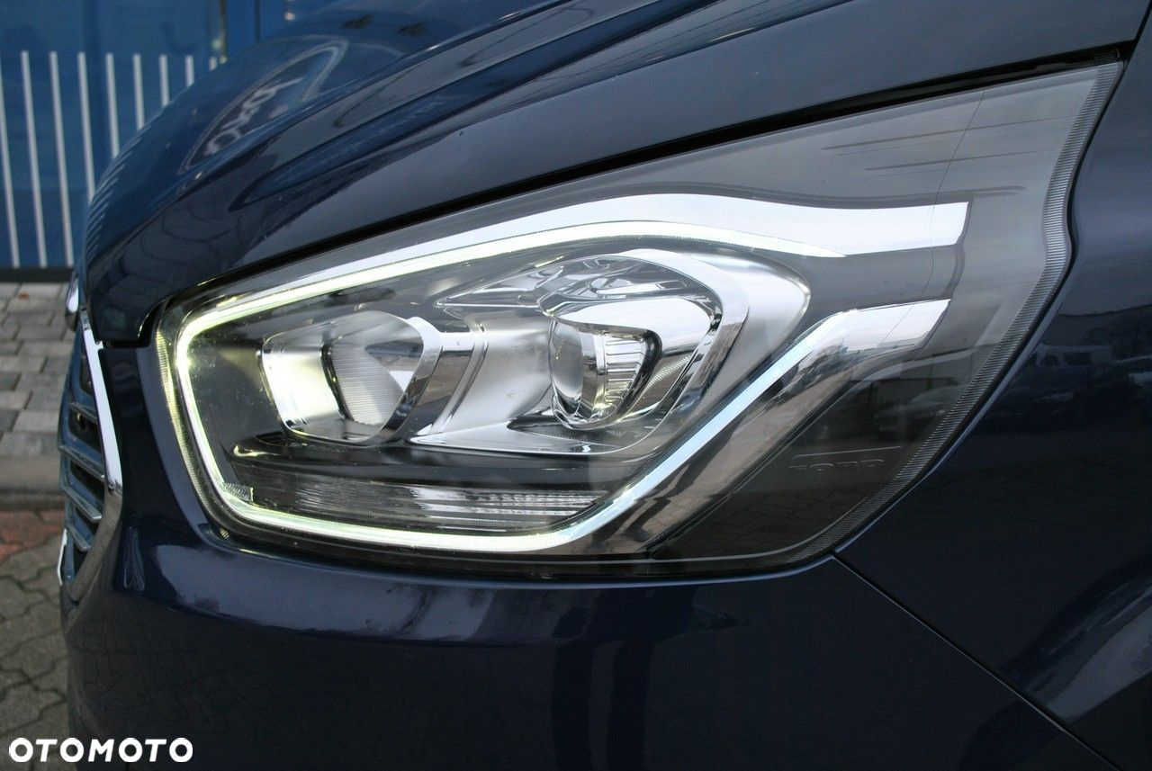 Ford Tourneo Custom - 35