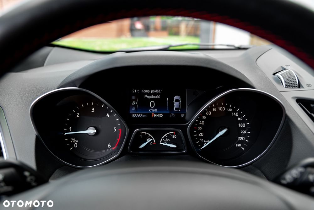 Ford Kuga - 31