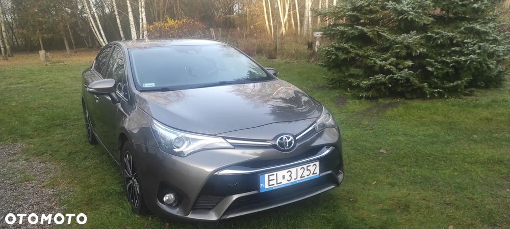Toyota Avensis 2.0 D-4D Premium - 1