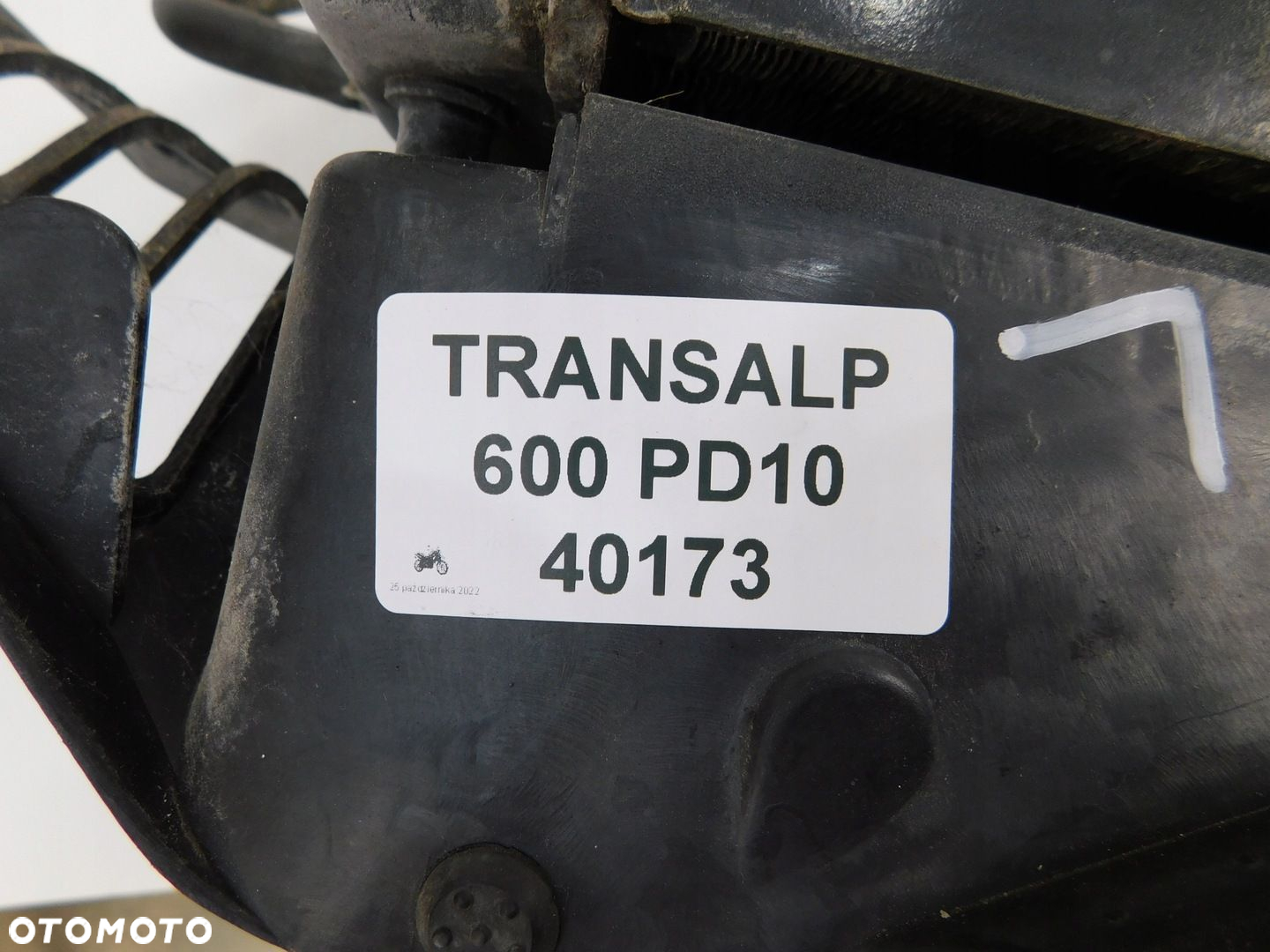 HONDA TRANSALP 600 PD10 CHŁODNICA LEWA - 8