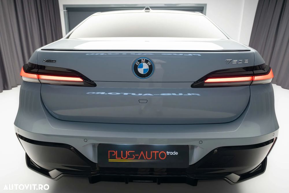 BMW Seria 7 - 15