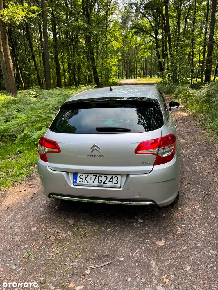 Citroën C4 e-HDi 110 Exclusive - 6