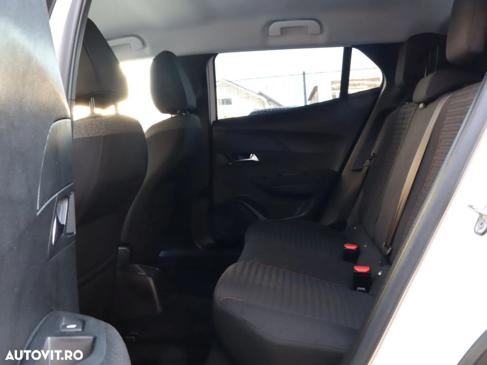 Peugeot 2008 PureTech 130 EAT8 Allure Pack - 16