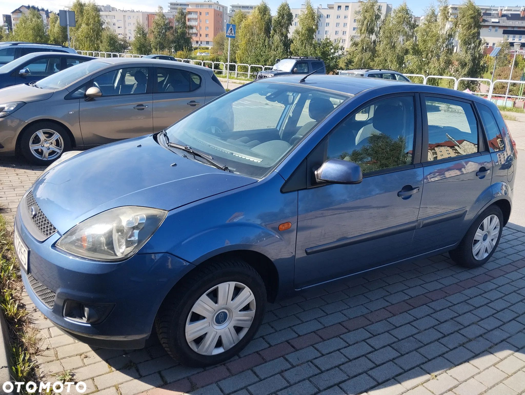 Ford Fiesta 1.4 Ambiente - 1