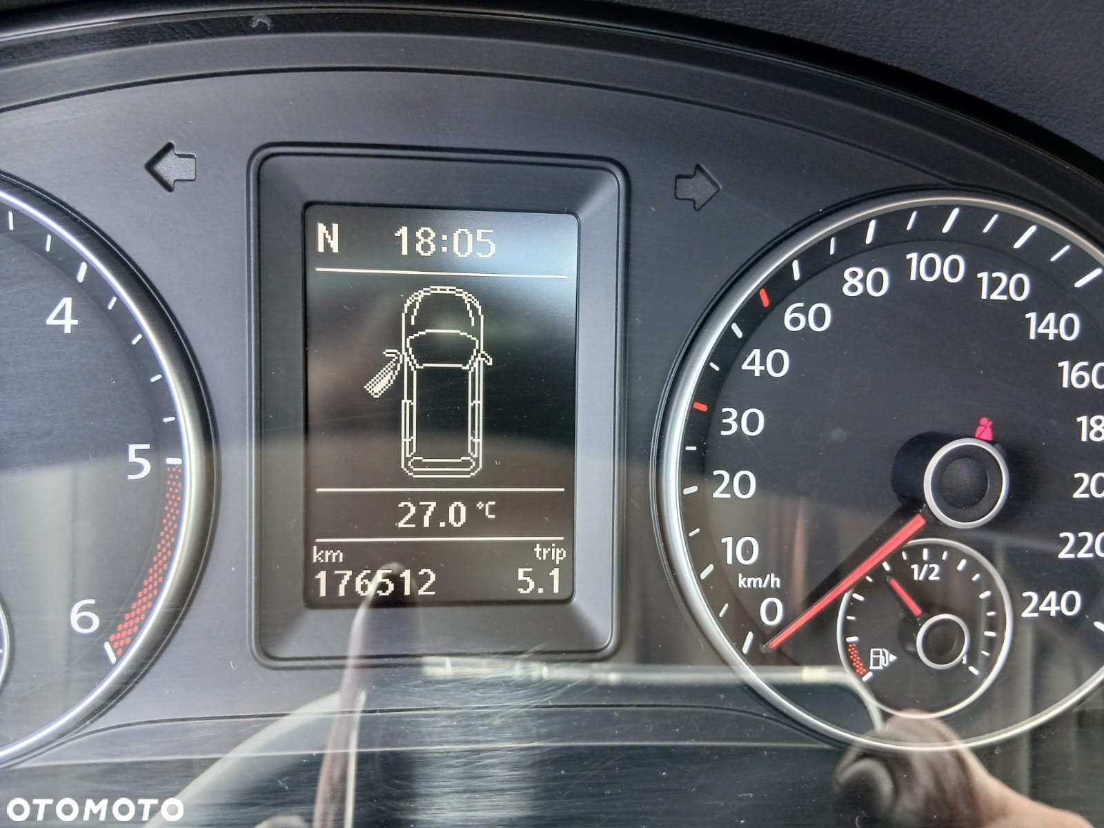 Volkswagen Touran 2.0 TDI DPF MATCH - 35