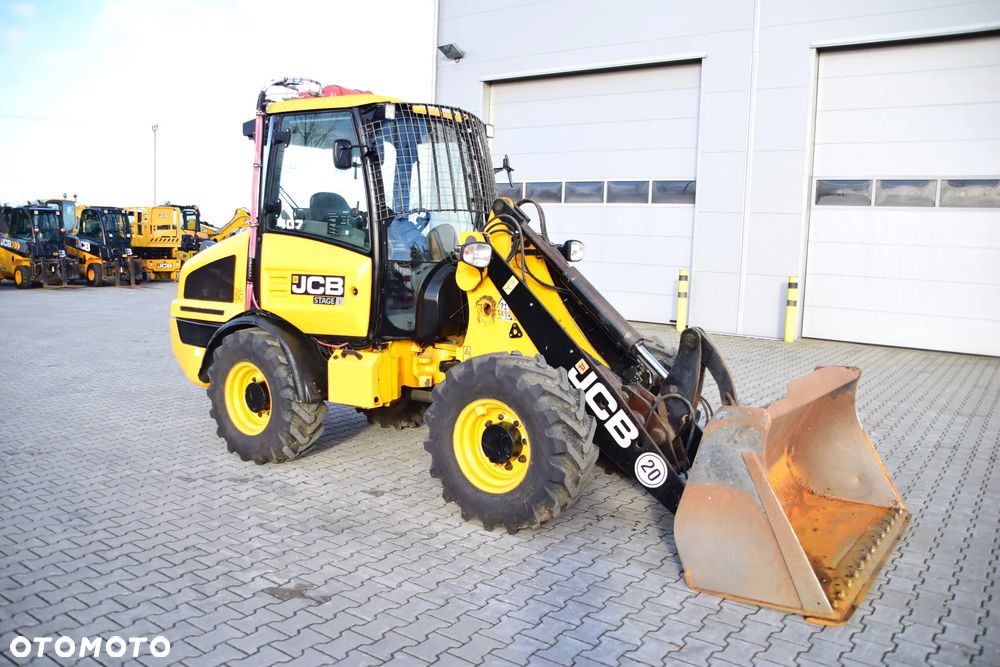 JCB 407 - 13