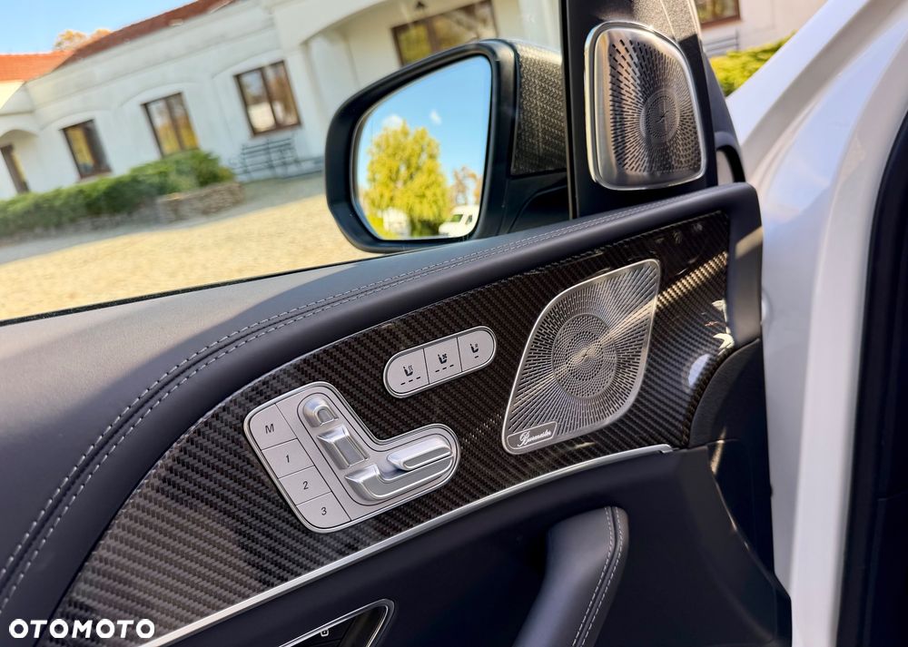 Mercedes-Benz GLS - 31