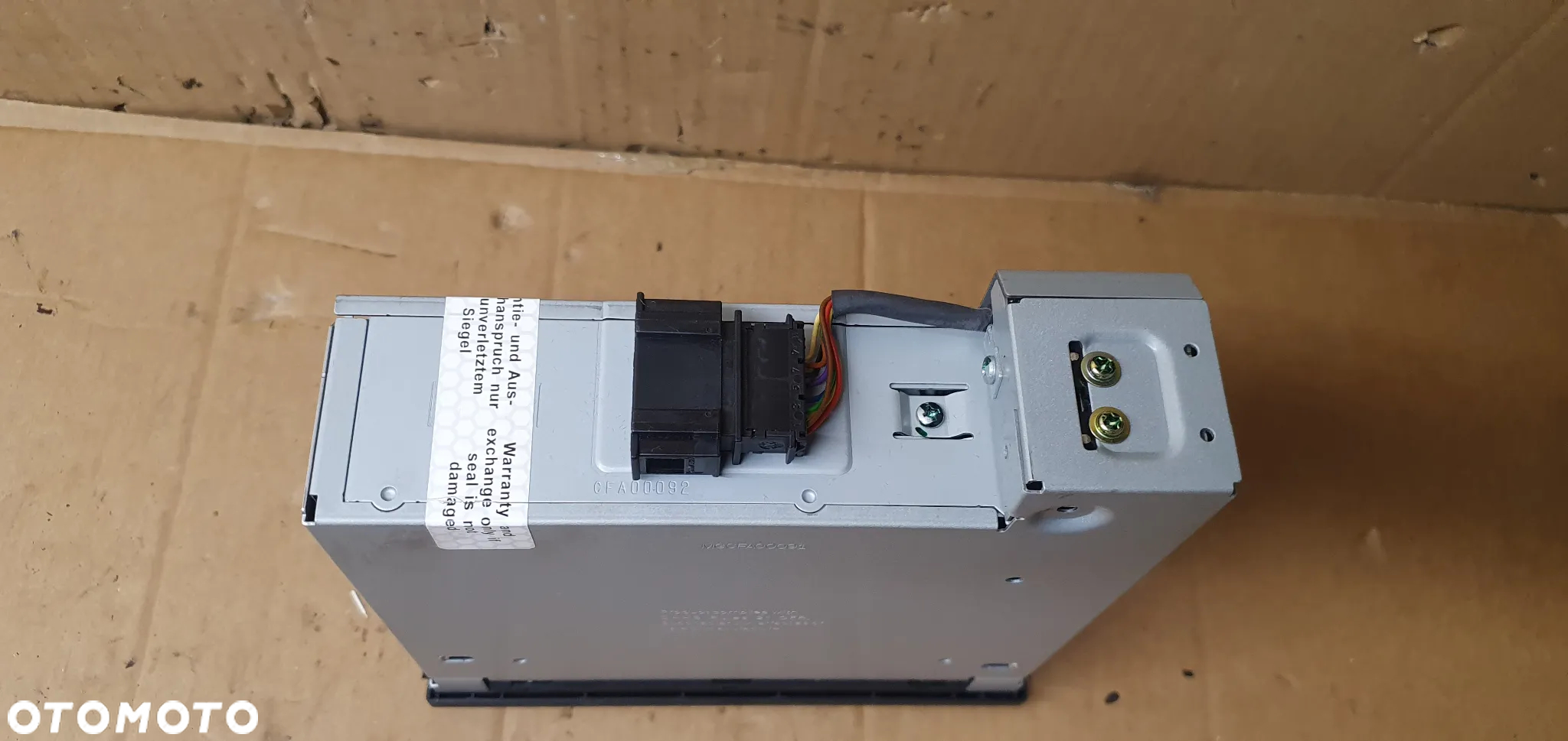 Zmieniarka płyt CD Audi A4 B7 8E0035111D - 6