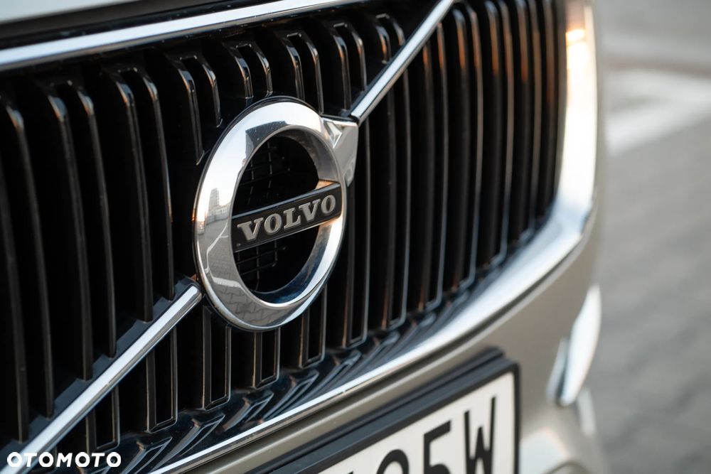 Volvo XC 90 D5 AWD Momentum - 19
