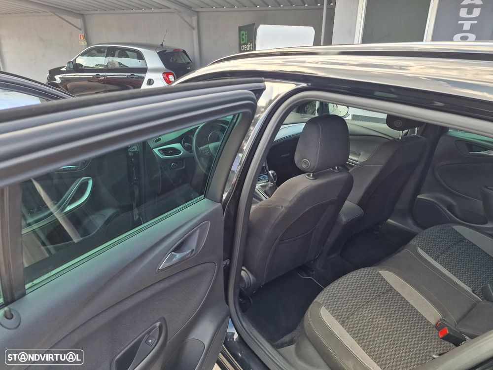 Opel Astra Sports Tourer 1.2 T GS Line S/S - 8