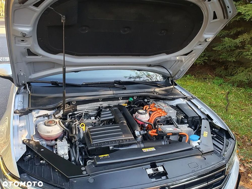 Volkswagen Passat 1.4 TSI Plug-In Hybrid GTE DSG - 36