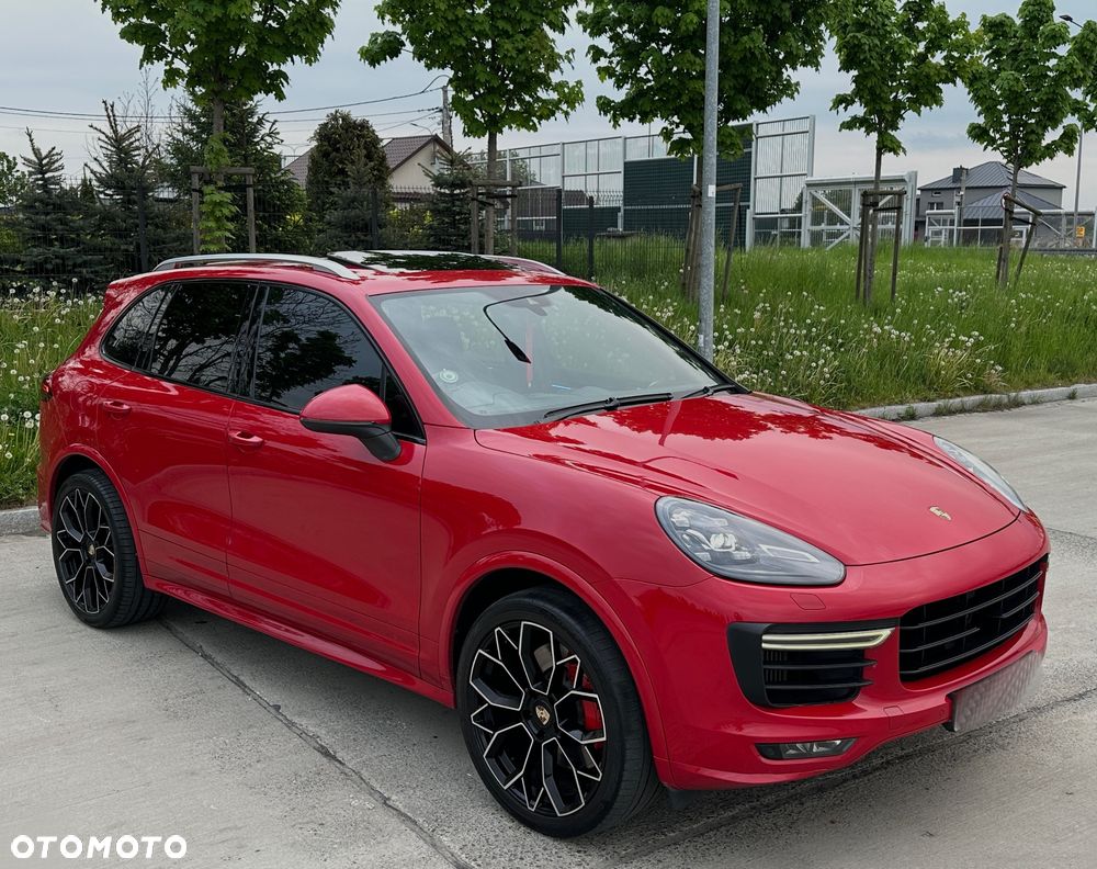 Porsche Cayenne GTS - 4