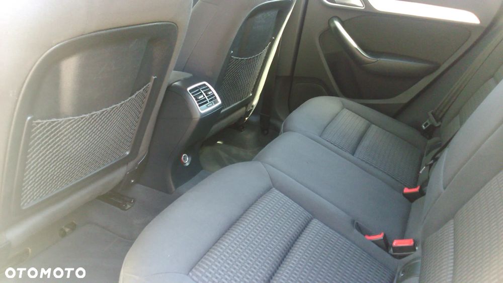 Audi Q3 - 18