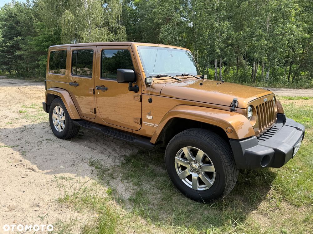 Jeep Wrangler Unlimited 3.8 Sahara - 18