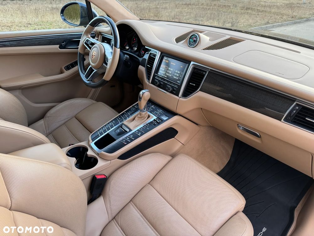 Porsche Macan Turbo PDK - 20