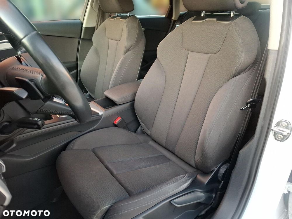 Audi A4 Limousine 35 TFSI S tronic - 12