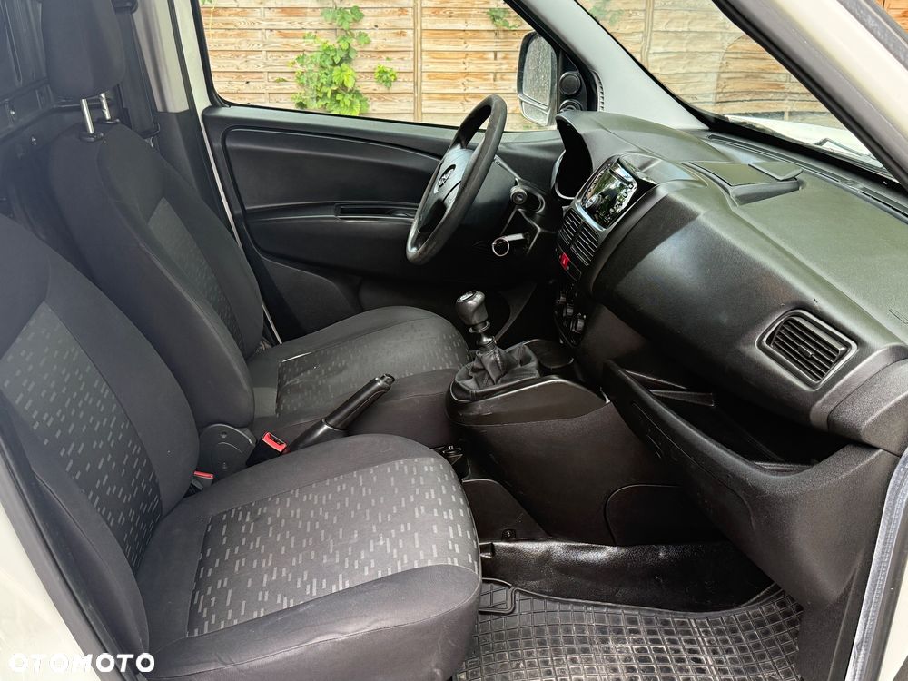 Opel Combo - 13