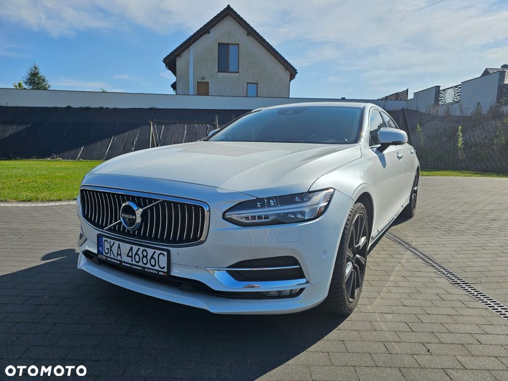 Volvo S90 - 2