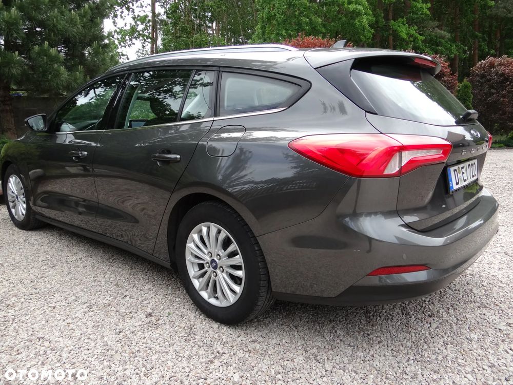 Ford Focus 1.5 EcoBlue Start-Stopp-System TITANIUM - 10