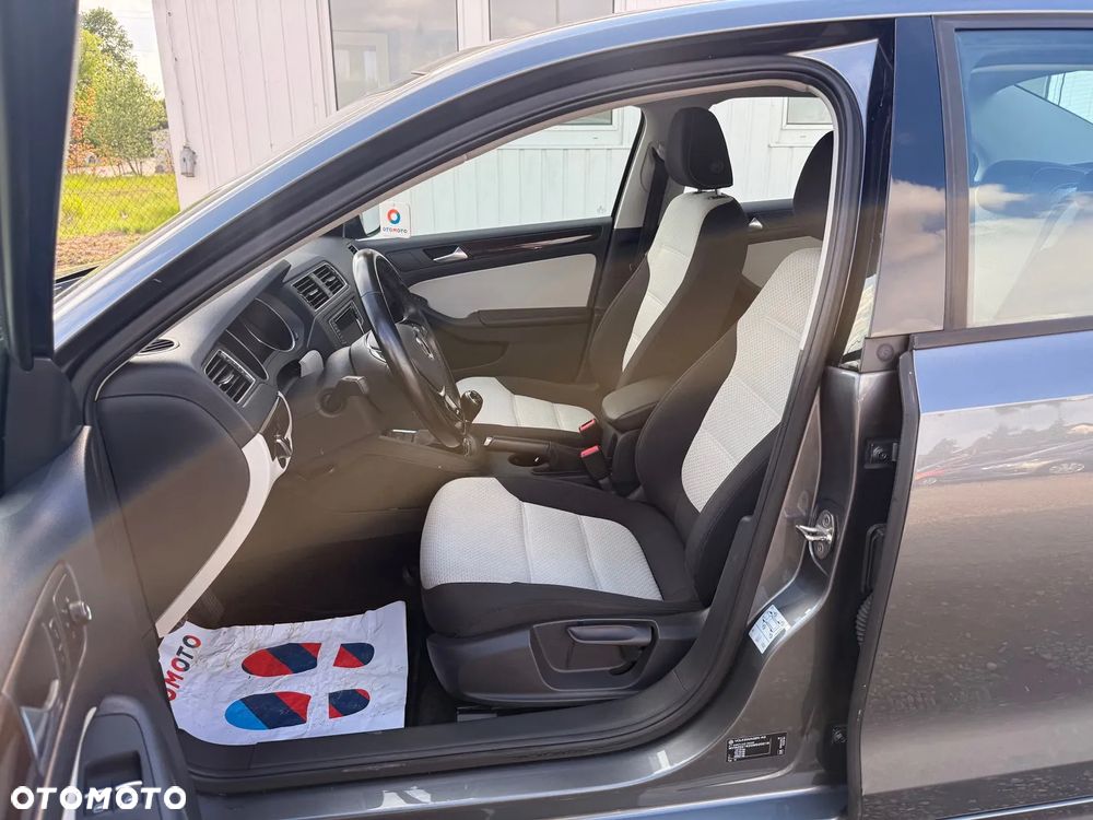 Volkswagen Jetta 2.0 TDI DPF BMT Comfortline - 16