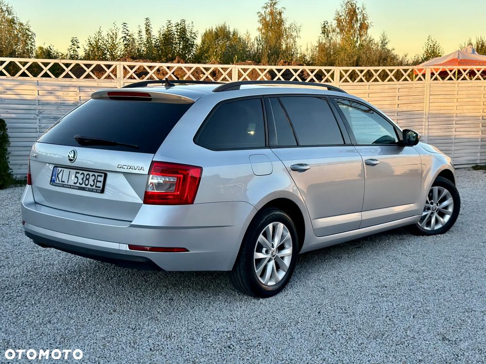 Skoda Octavia 2017 photo 3