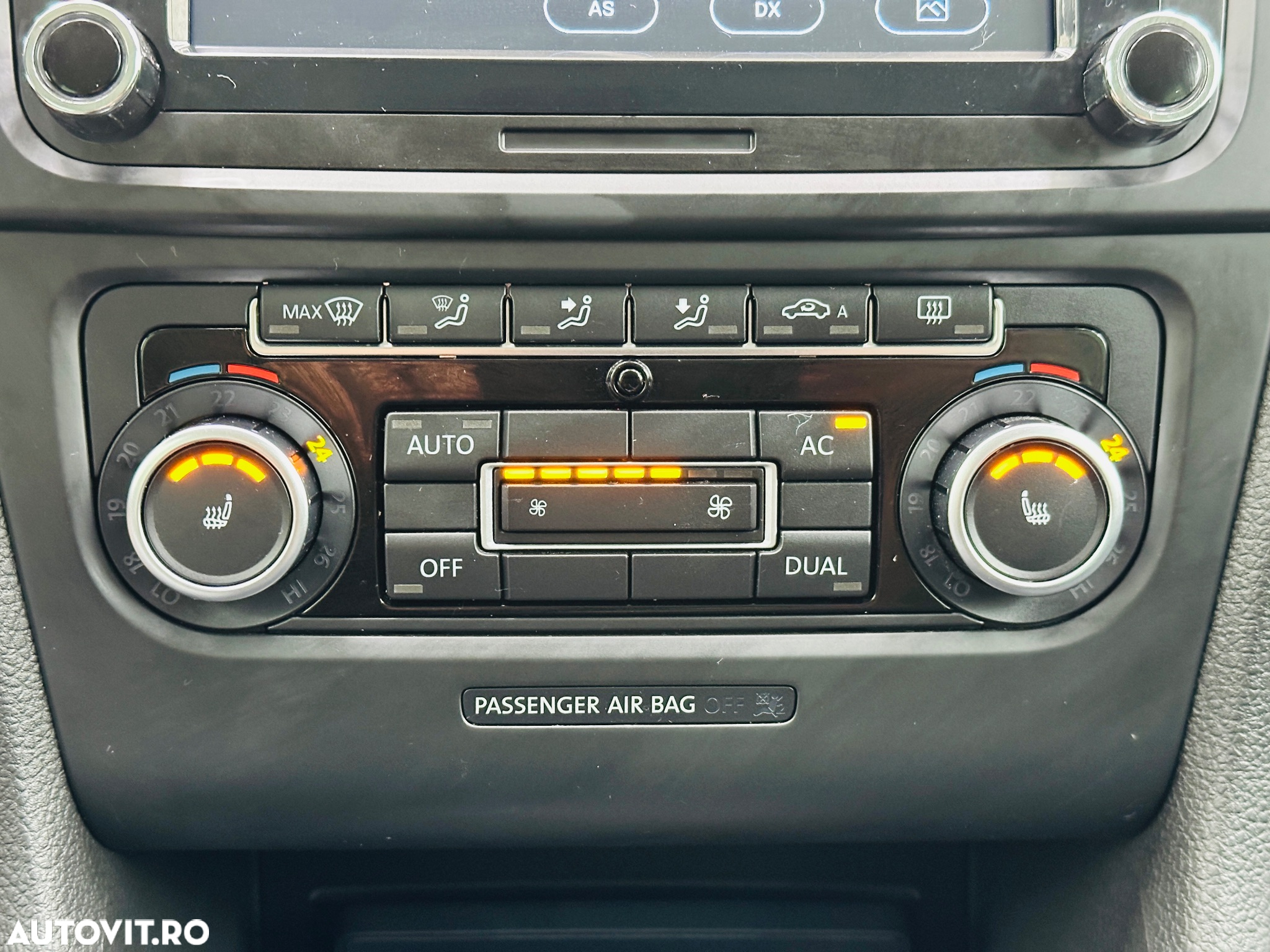 Volkswagen Golf - 30
