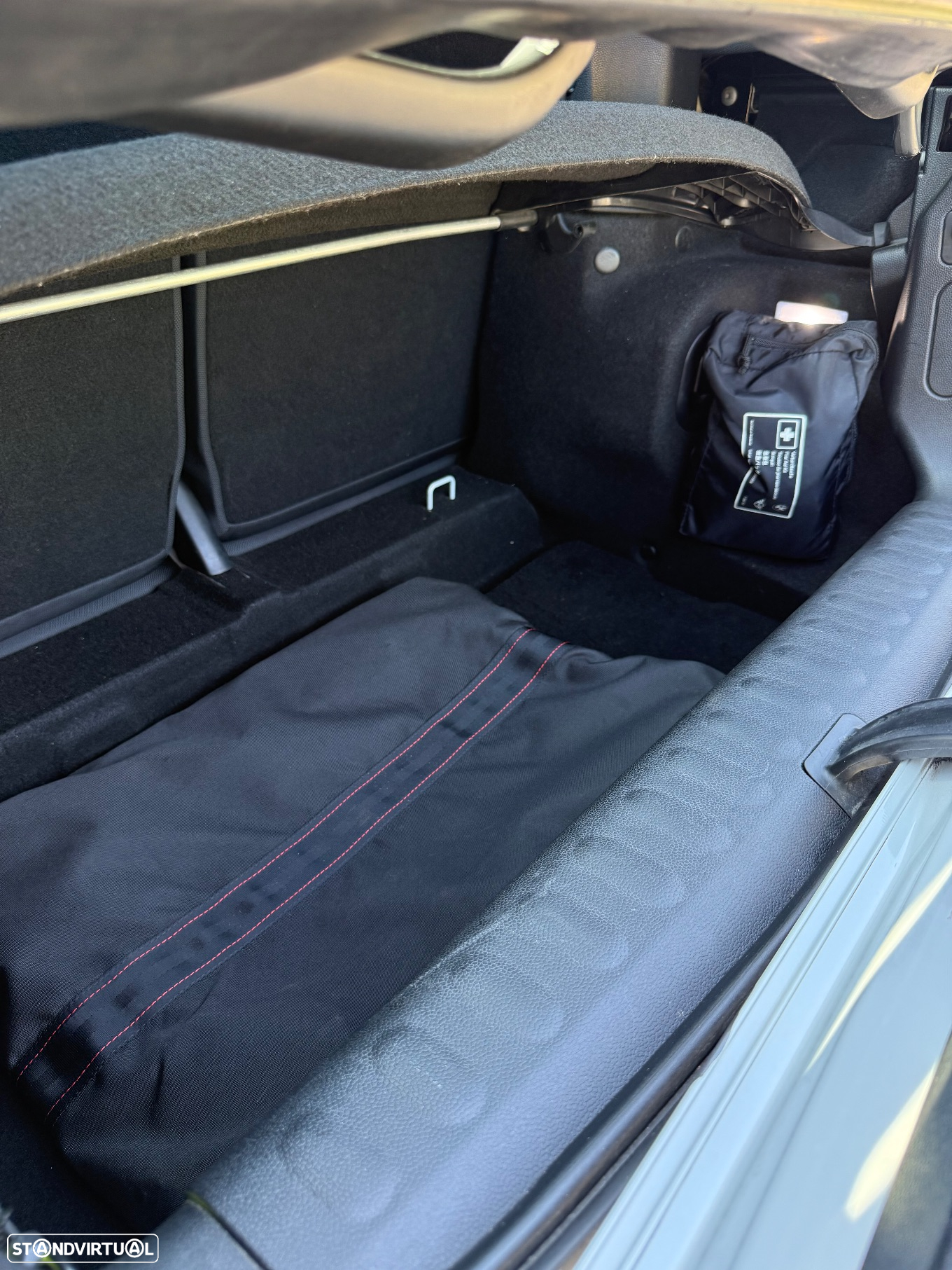 MINI Cabrio Cooper D - 27