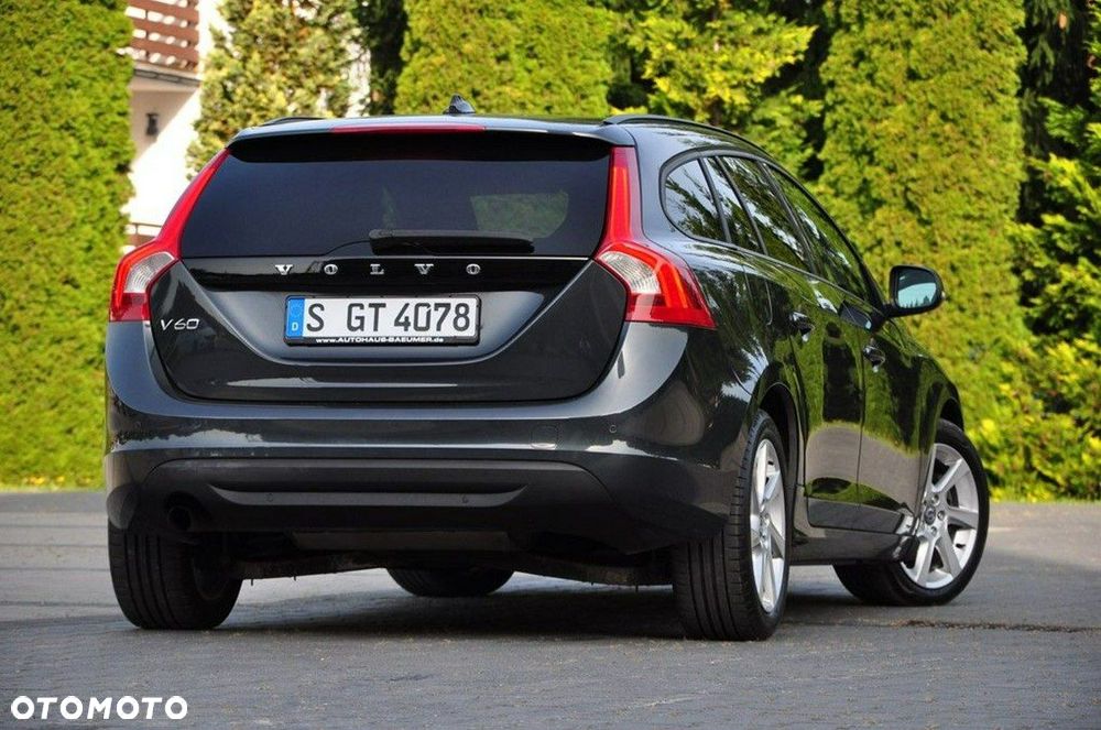 Volvo V60 D3 Momentum - 17