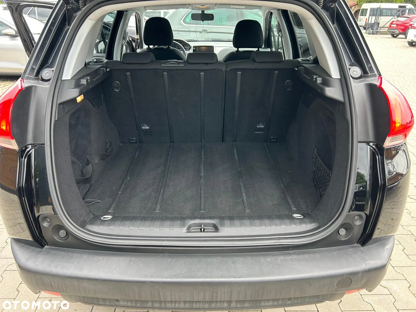 Peugeot 2008 1.2 Pure Tech Style EU6 - 23