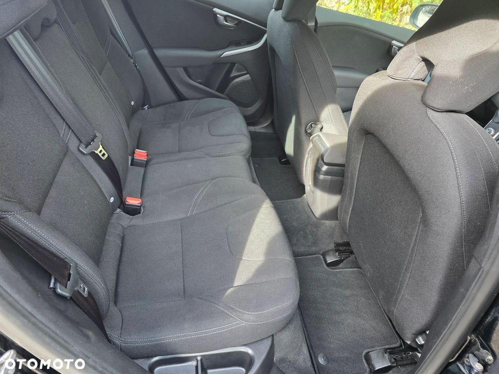 Volvo V40 T3 Drive-E Kinetic - 22