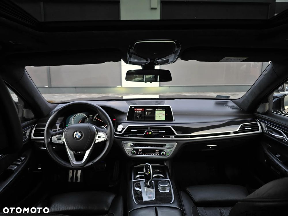 BMW Seria 7 730d xDrive - 23