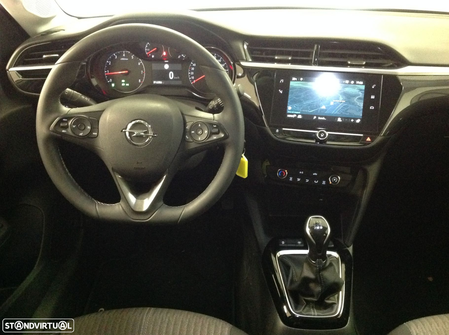 Opel Corsa 1.2 Business - 36