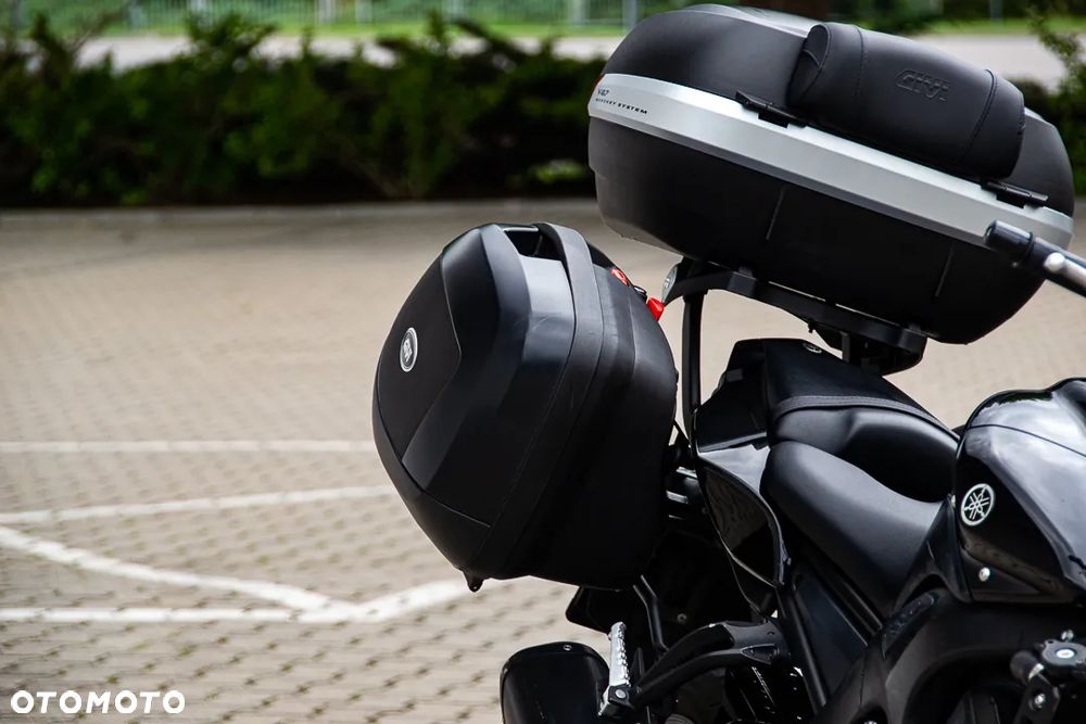 Yamaha FZ8 - 16
