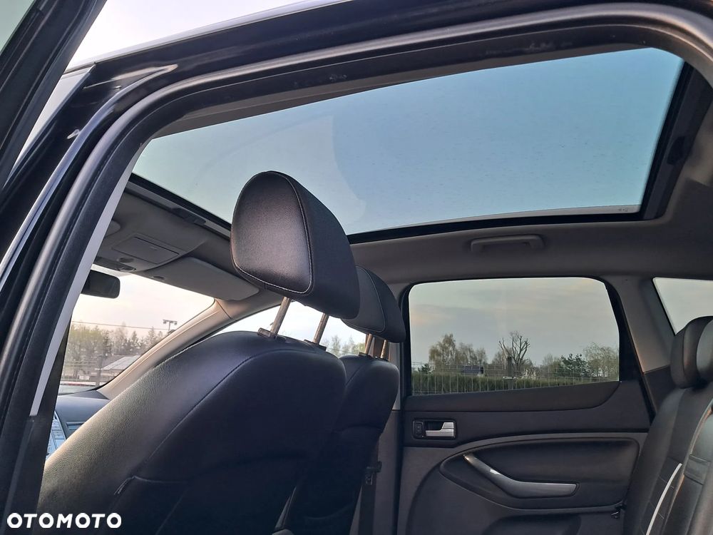 Ford Kuga 2.0 TDCi 4x4 Titanium - 19