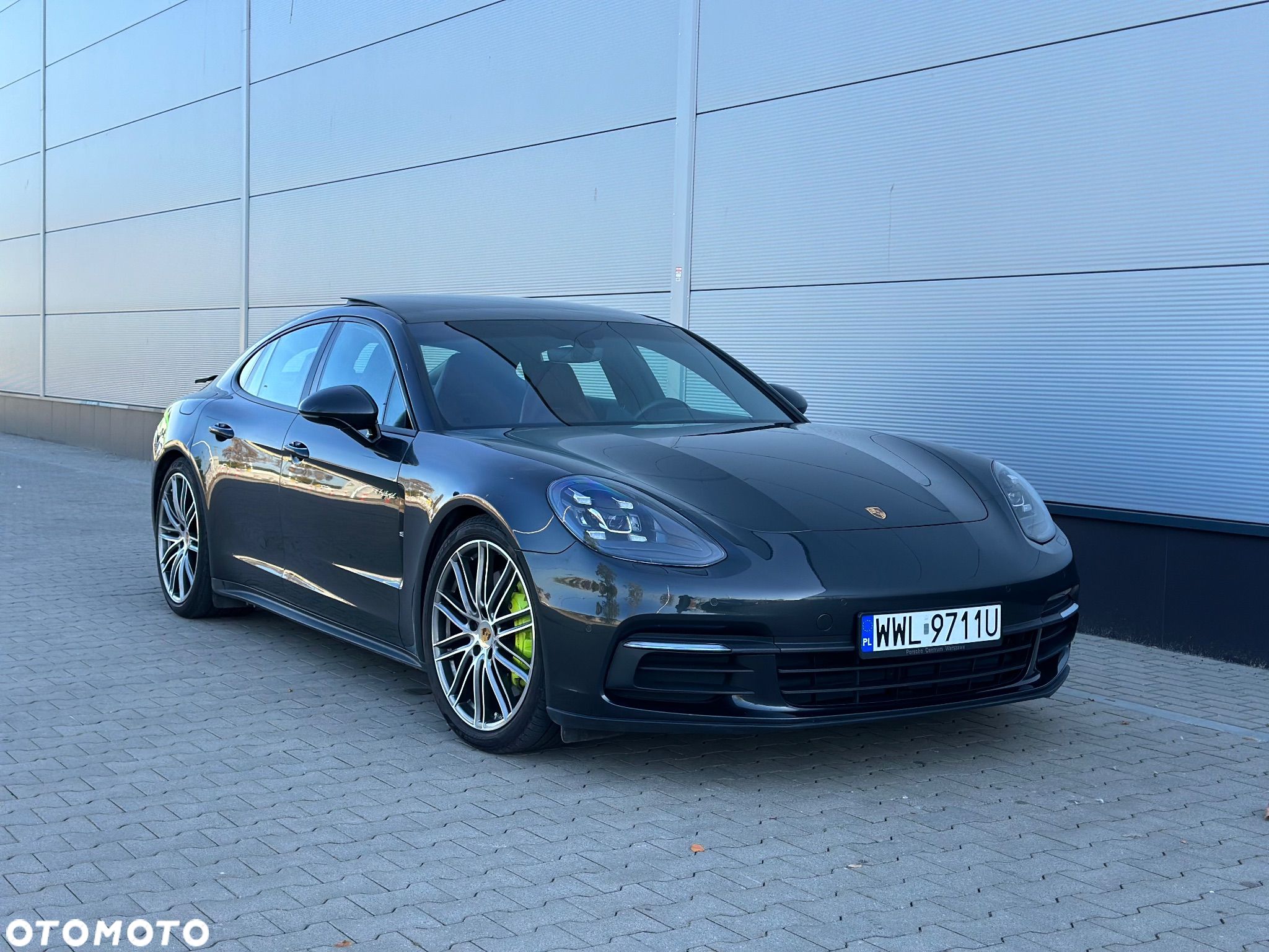 Porsche Panamera 4S E-Hybrid - 1