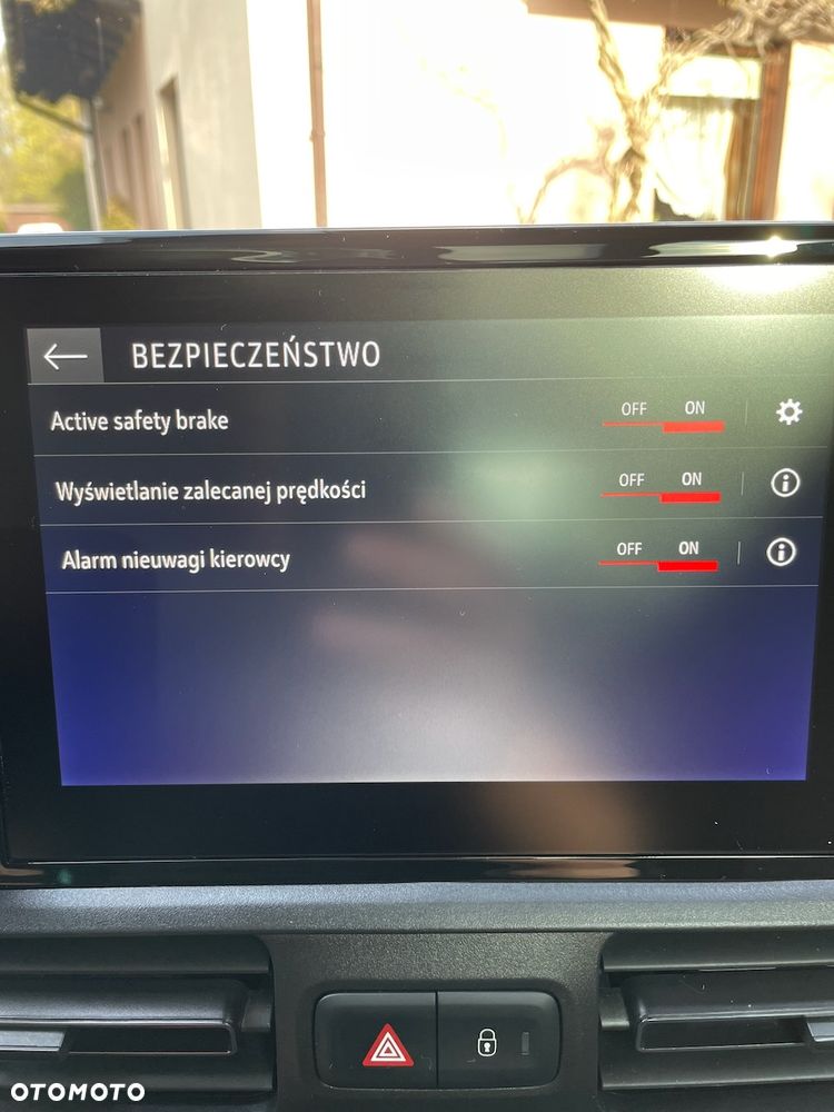 Opel Combo 1.2 Turbo Start/Stop Edition - 36