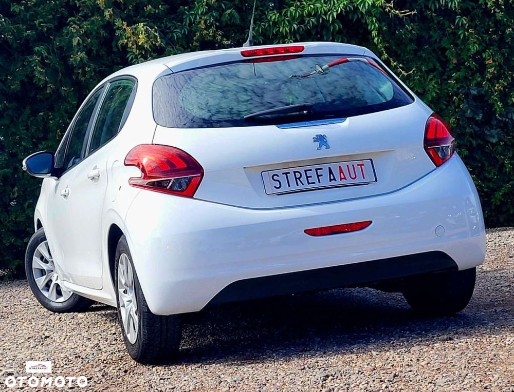 Peugeot 208 - 19