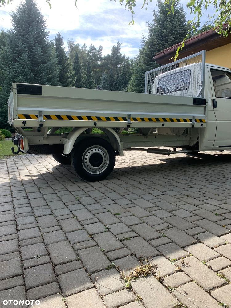 Volkswagen Transporter - 8