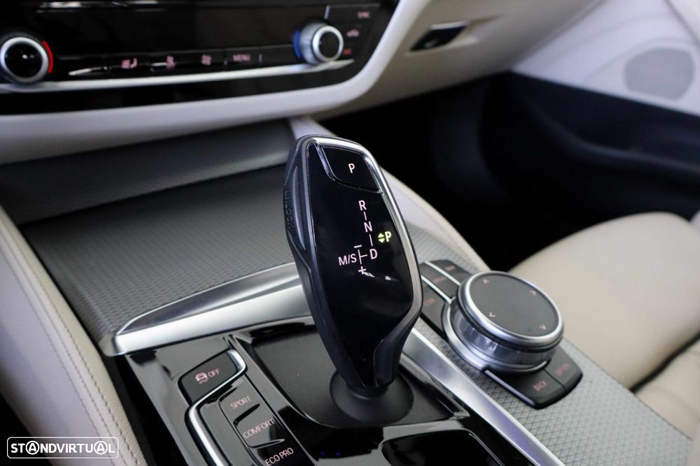 BMW 520 d Pack M Auto - 42