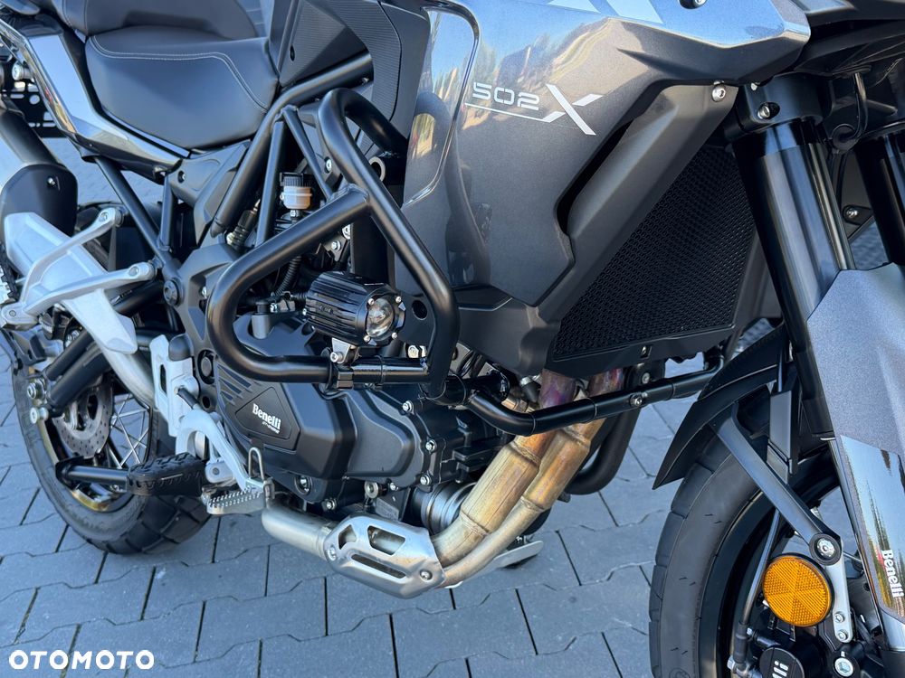 Benelli TRK 502X - 18