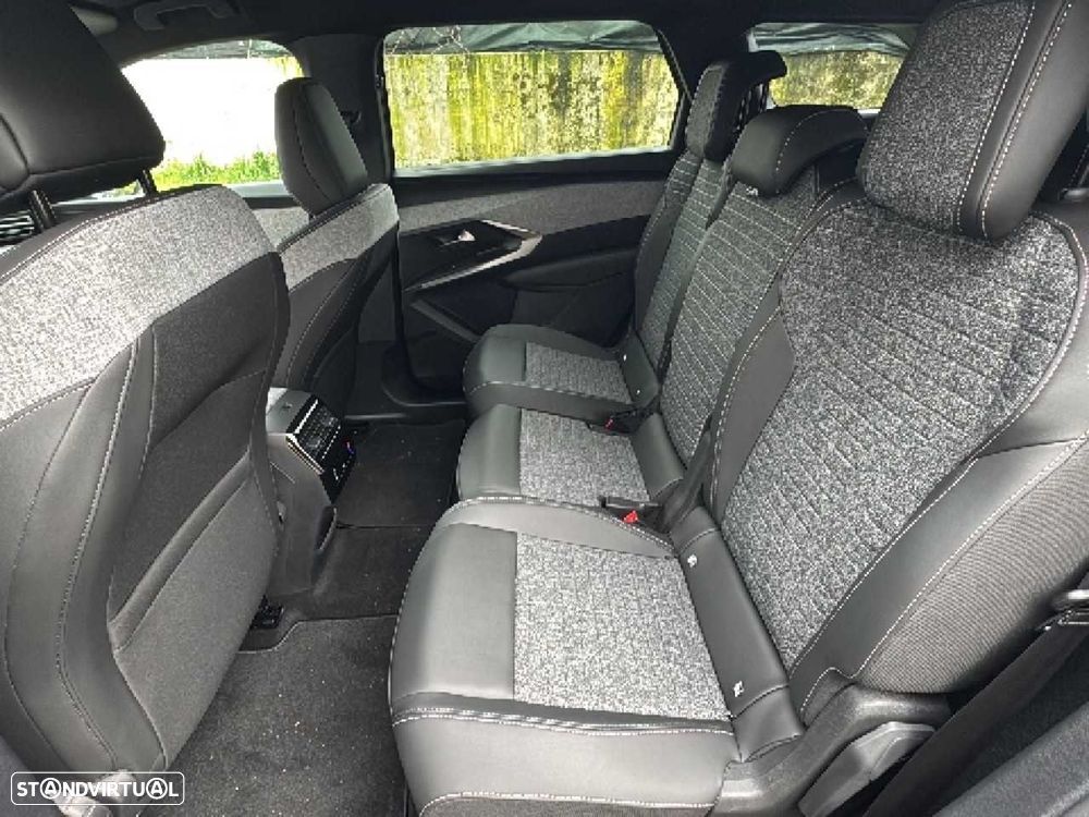 Peugeot E-5008 73 kWh Allure - 10
