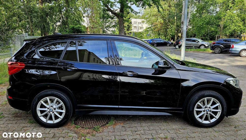 BMW X1 sDrive18i Advantage - 16
